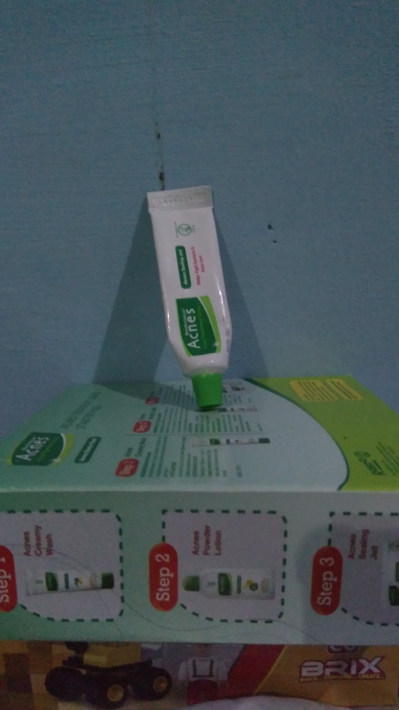 Tiga Langkah Perawatan Kulit Berjerawat dengan Produk dari Rohto, Ampuh di Kulit Ane!