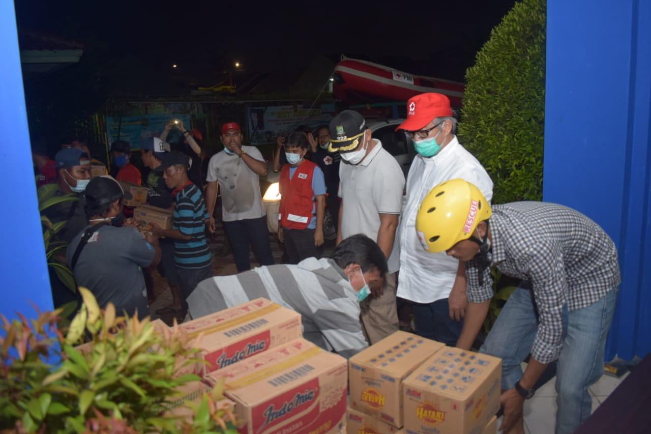 PMI Distribusikan Bantuan Logistik ke Lokasi Terdampak Banjir