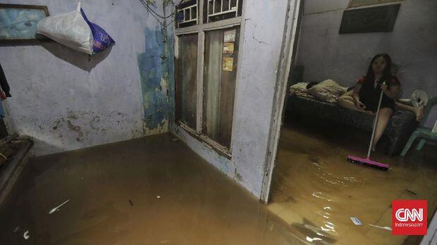 Warga di Penjuru DKI Teriak Banjir Parah Kepung Rumah