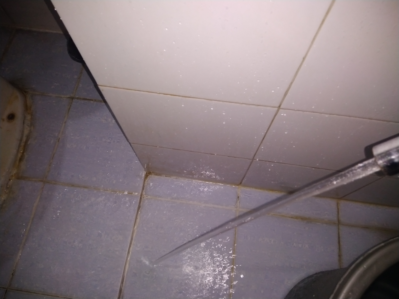 Udah Coba Berbagai Merek Sabun Muka, Tapi Jerawat Diwajah Hilang Dengan Air Wudhu
