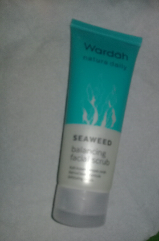 Wardah Nature Daily Seaweed dan Gel Lidah Buaya, Kulit Kusam & Berminyak Auto Minggat