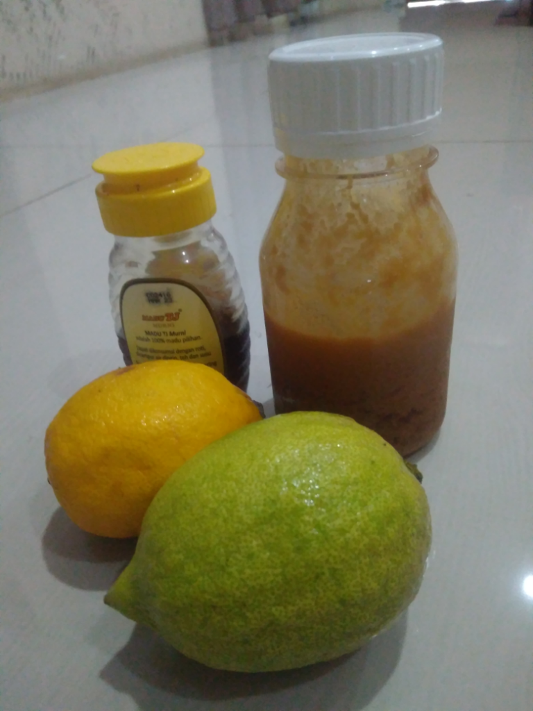 Bening Dan Glowing Dengan Fair and Lovely Bright C Glow Facial Foam dan Lemon Madu