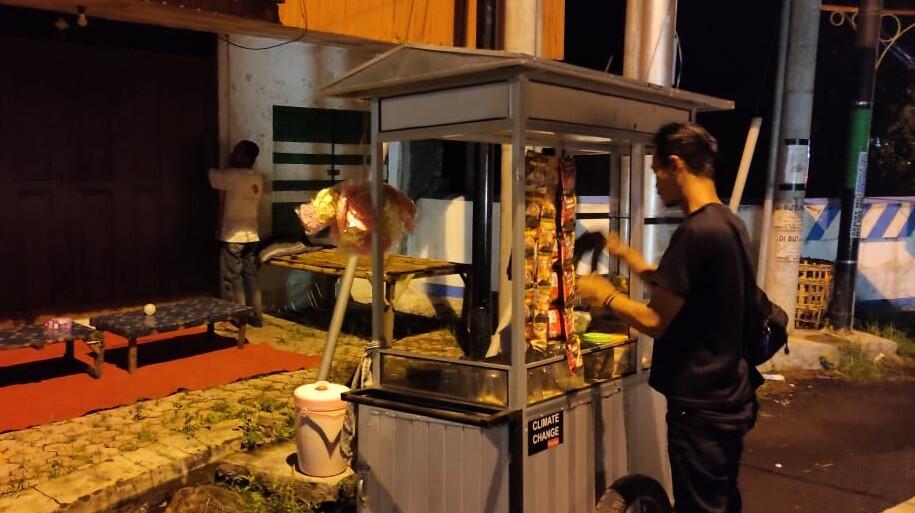 MASYARAKAT BUTUH SUMBER PENGHASILAN BUKAN BANTUAN