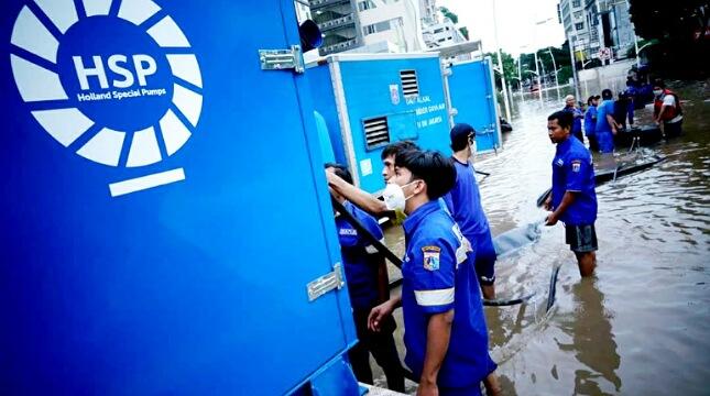 Anies Gercep! Siang Malam Tangani Banjir,Ruas Jalan Ibukota Kini Sudah Bisa Dilintasi