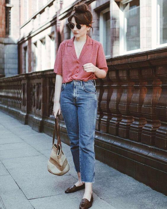 Tips Padu-Padan Mom Jeans Untuk Tampilan Lebih Stylish, WAJIB KAMU COBA!!!