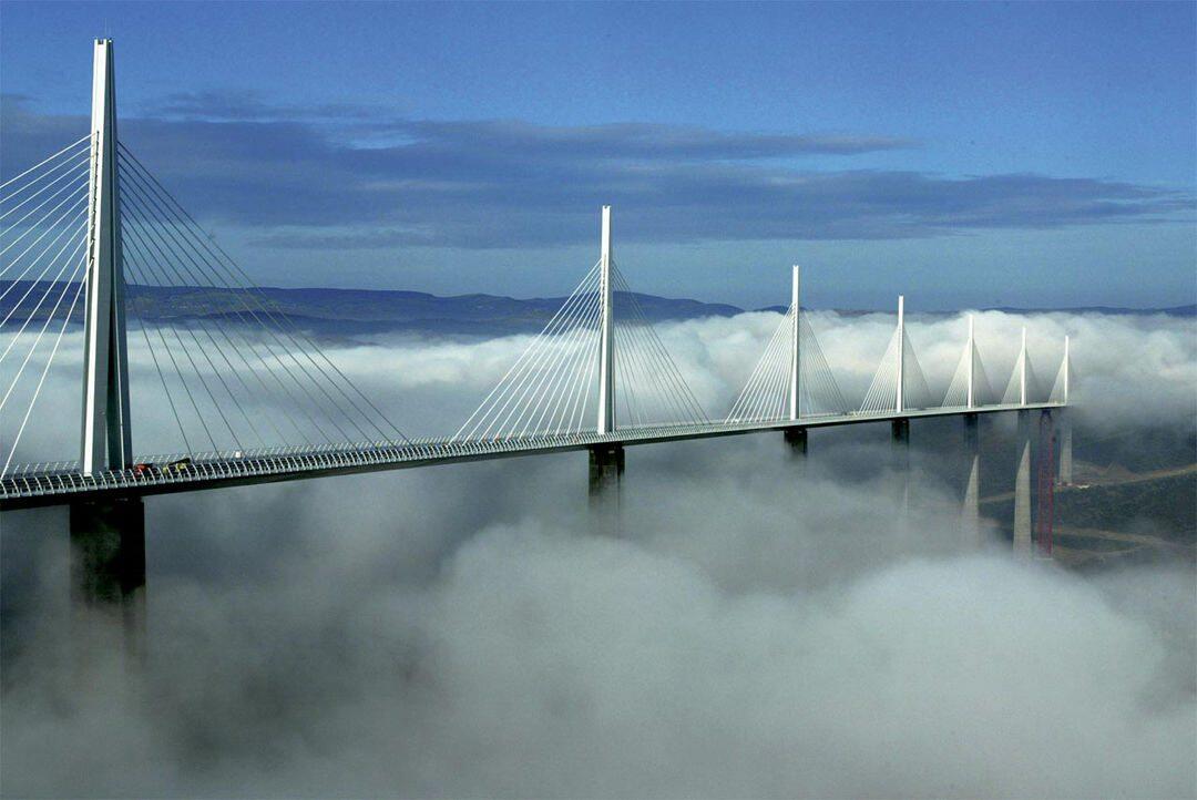 Jembatan Paling Ekstrim Di Dunia, Bikin Kaki Gemetaran Kalau Lewat Sini!