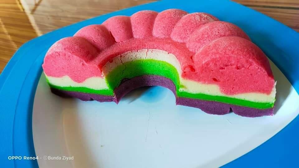 Bolu Kukus Pelangi, Kue Simpel Dan Menggugah Selera