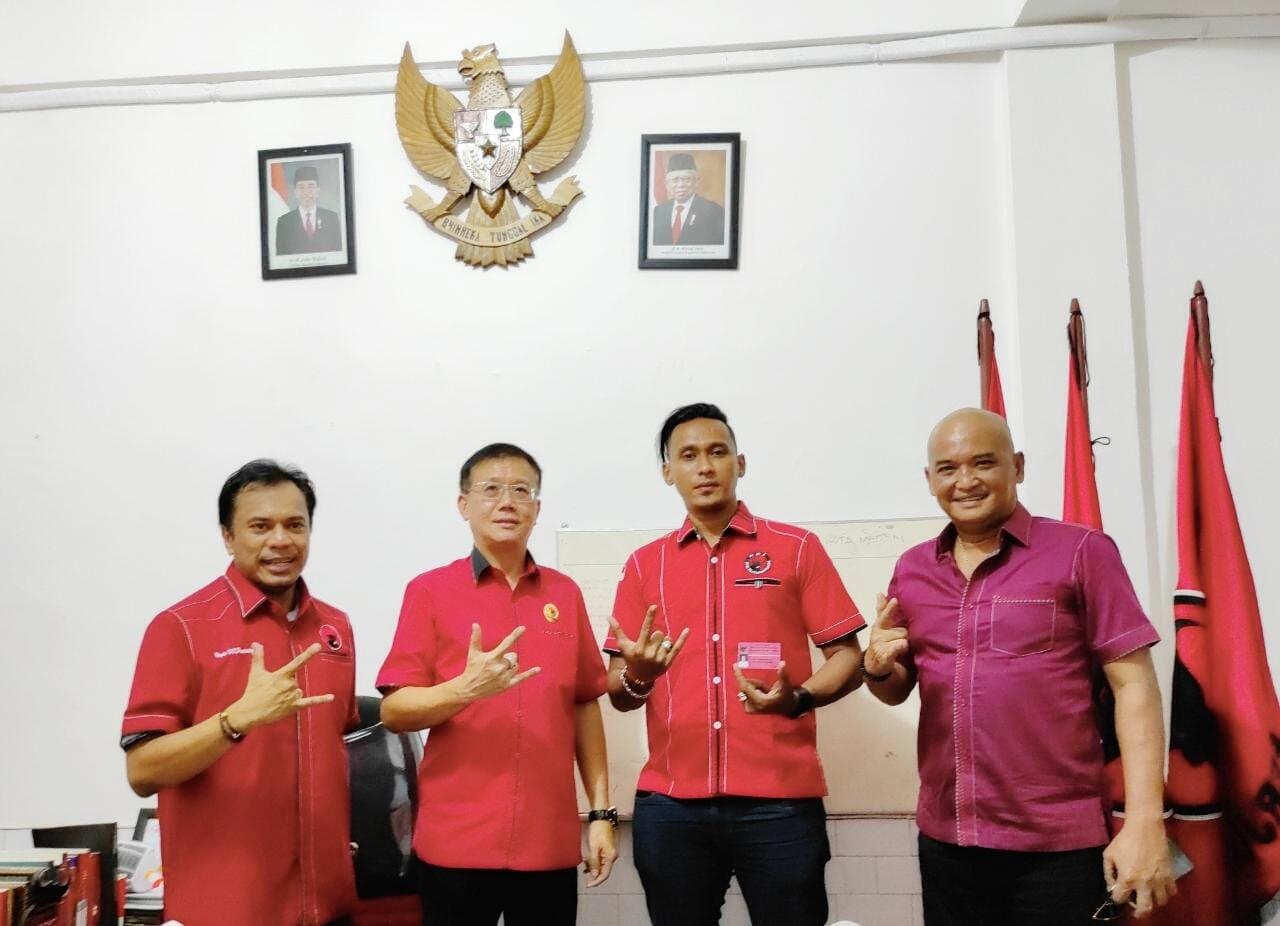 Dedy Iman Eks Kiper Persebaya Surabaya Jadi Kader PDIP Medan