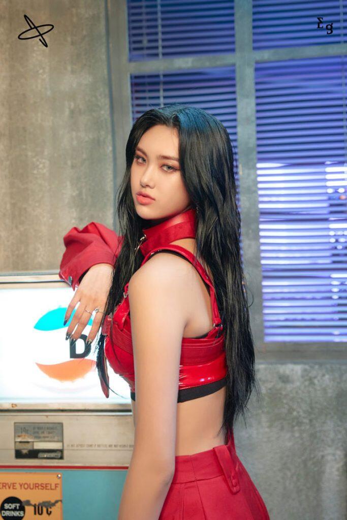 Chuu ‘LOONA’ dan Aisha ‘EVERGLOW’ Turut Jadi Sasaran Rumor Bullying