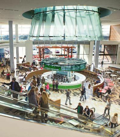 Murid Panen Tugas Sekolah, Oknum Pengajar Malah Smulean dan Shopping di Mall