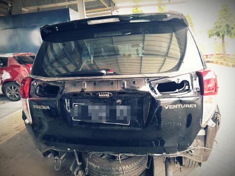 Miliarder Baru Tuban Belum Lancar Nyetir, 15 Innova-Rush Kecelakaan, Masuk Bengkel