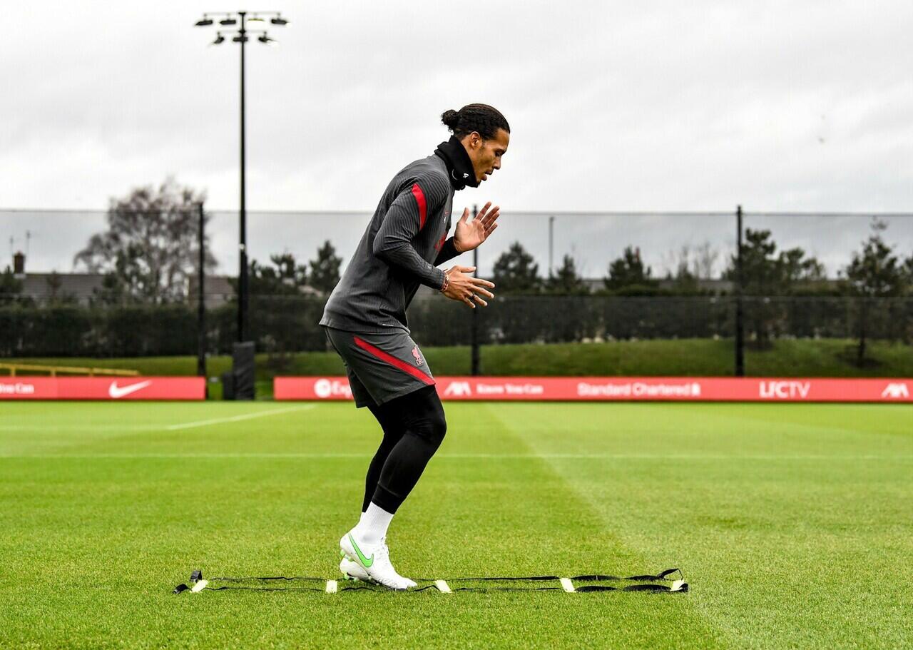 Apakah Virgil van Dijk Segera Memperkuat Liverpool Lagi? Pertanyaan atau Harapan?