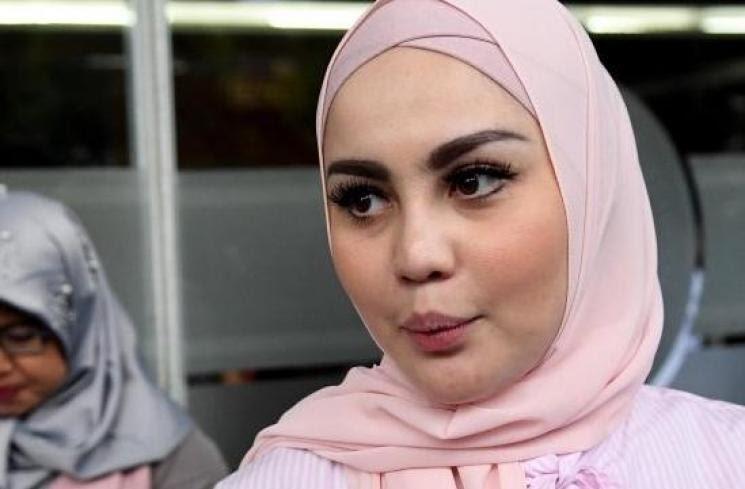 Hijrah ketika Dibui, 6 Artis Putuskan Berhijab di Penjara

