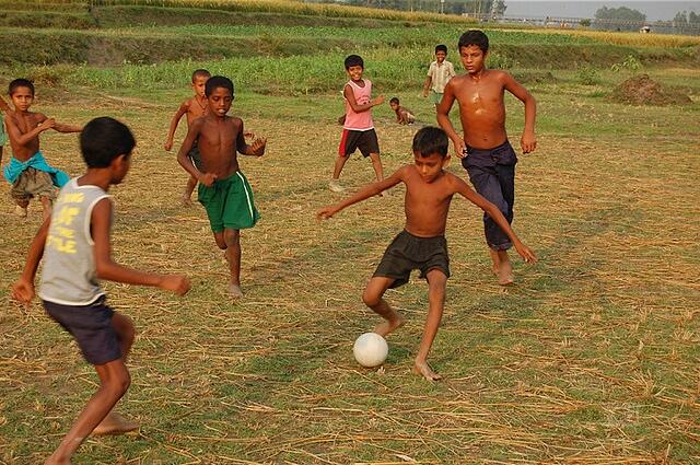 Nostalgia...??? Masalah Sepele yang Membuat Kalian Berantem Saat Kecil