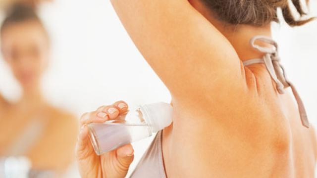 Deodorant Nivea Black & White Invisible Clear, Bebaskan Segala Aktivitasmu!