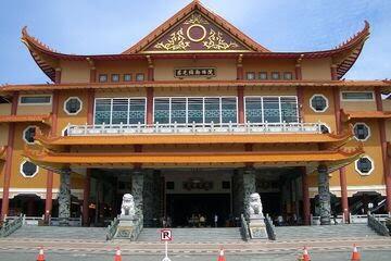 Liburan Imlek Ke Maha Vihara Maitreya Kala Itu Tinggal Di Jl. Pancing-Medan.