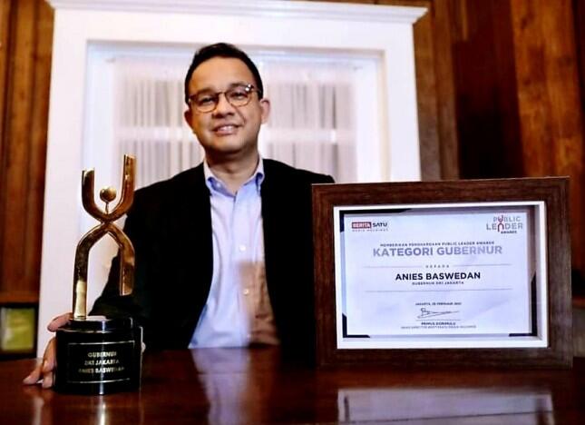 Raih Penghargaan Public Leaders Award, Anies Dielu-elukan Warganet: Selamat Pak...