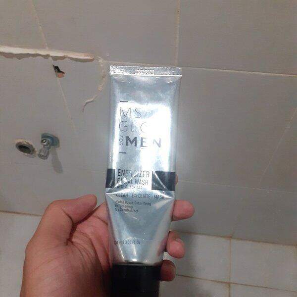 Ms Glow For Men Punya Scrub Yang Enak Untuk Membersihkan Wajah Ane