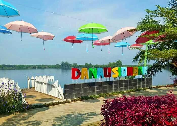 BERPADUNYA ROMANTISME IMLEK DAN KESYAHDUAN DANAU SIOMBAK DI MEDAN