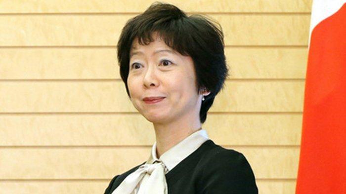 Jubir PM Jepang Mundur Usai Ditraktir Makan Malam Mewah

