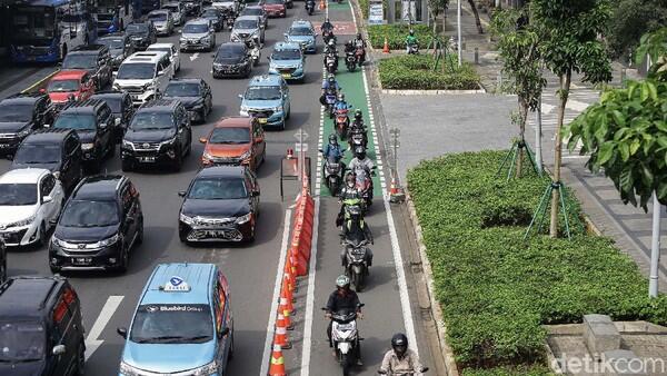 Makin Banyak Motor Serobot Jalur Sepeda Permanen, Wagub DKI Bicara Sanksi