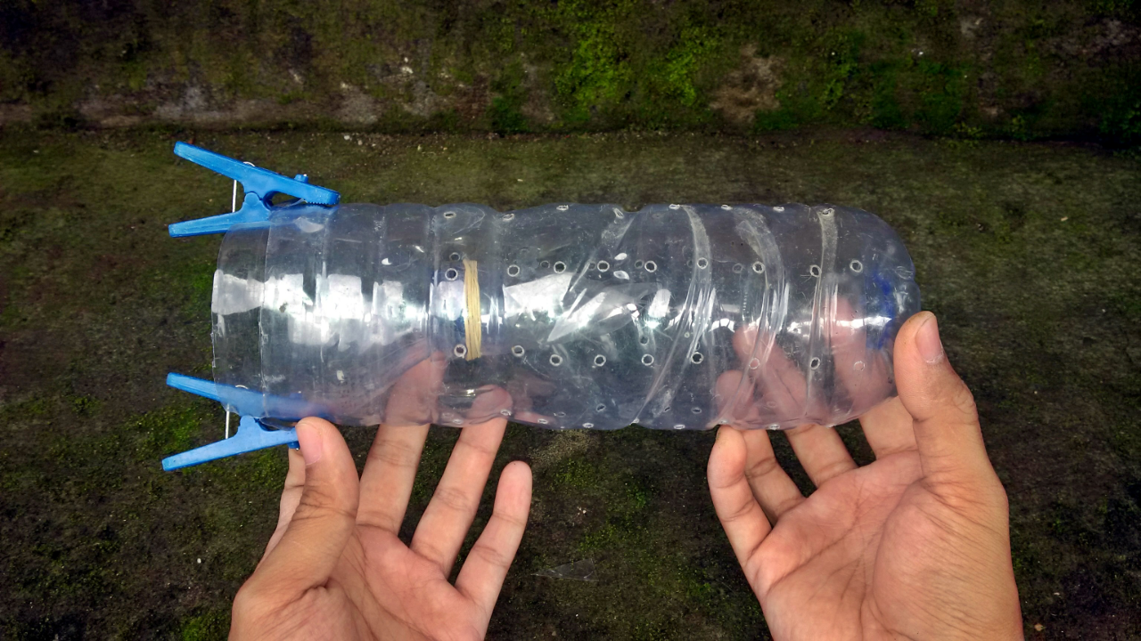  Cara  Mudah Membuat  Bubu  Belut dari Botol Plastik  Bekas 