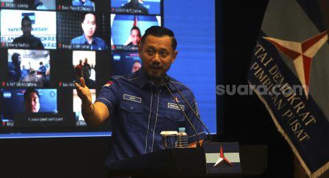 AHY Sentil Moeldoko: Hanya Ingin Memiliki Demokrat Bukan Karena Cinta