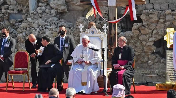 Oh, Ini Alasan &quot;Paus Fransiskus&quot; Lebih Memilih Irak Dibandingkan Iran