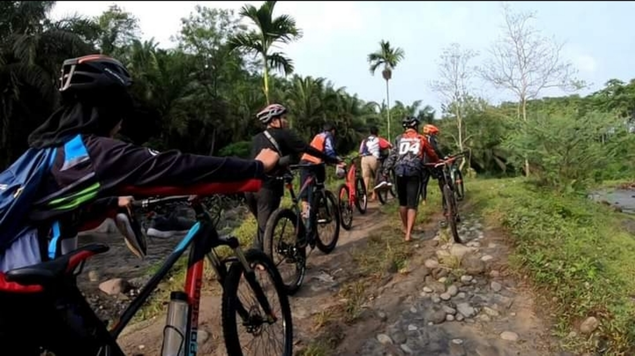 Mengolah Raga Dengan Bersepeda Gunung, Pacu Adrenalinmu Tanpa Batas!