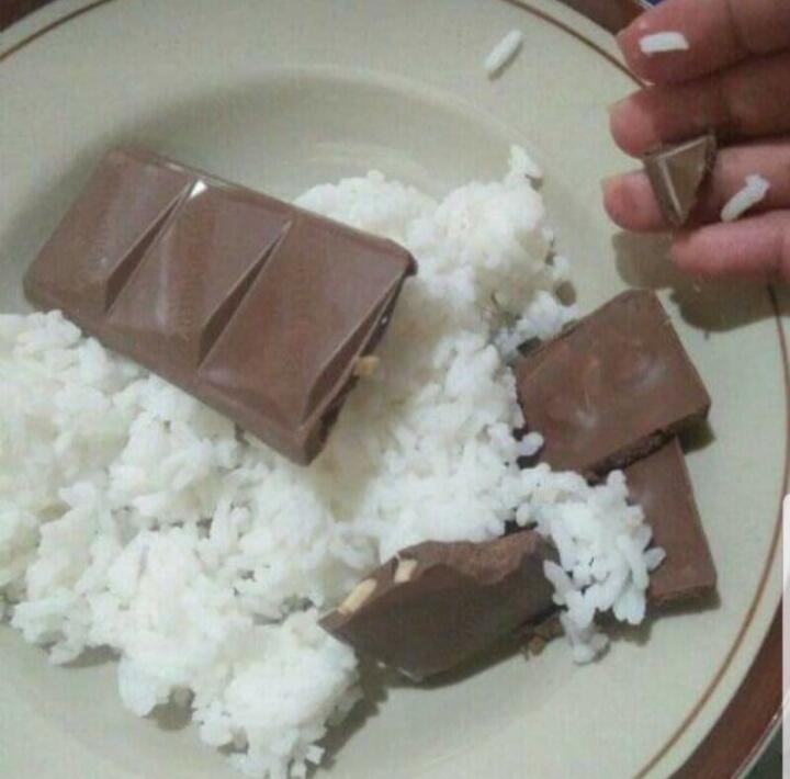 Potret 11 Makanan Nyeleneh, Bikin yang Lihat Heran!