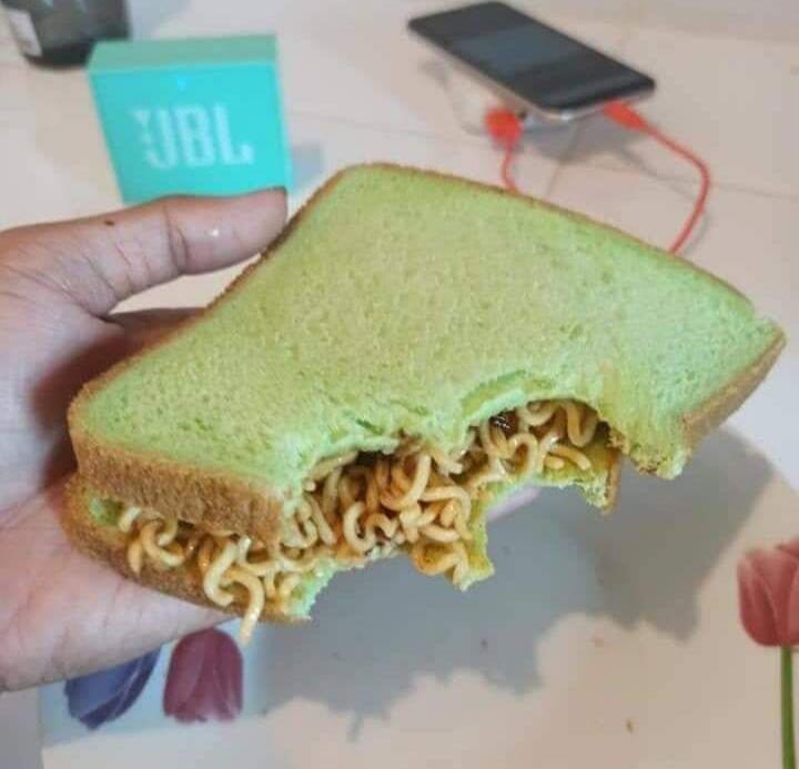 Potret 11 Makanan Nyeleneh, Bikin yang Lihat Heran!