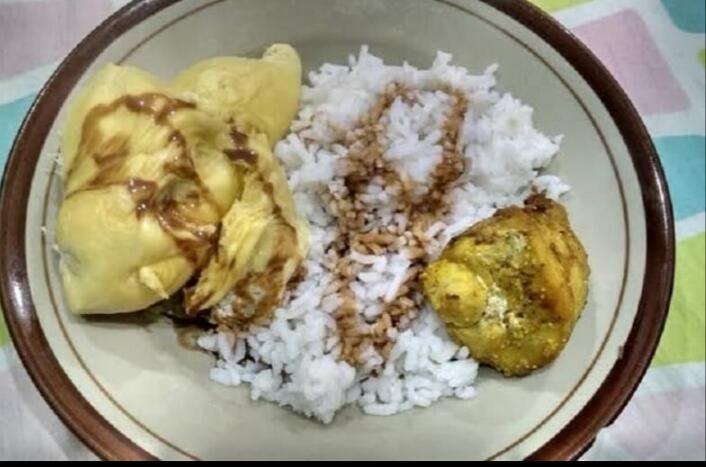 Potret 11 Makanan Nyeleneh, Bikin yang Lihat Heran!