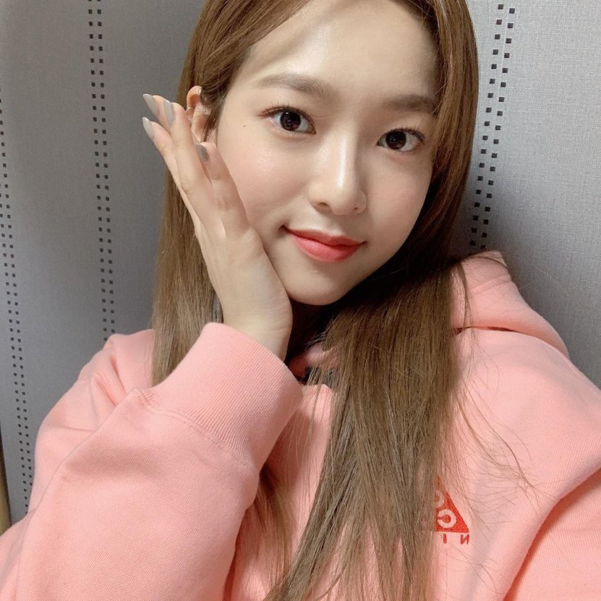 Girl Group APRIL Dituduh Berperilaku Kasar Oleh Tetangga Mereka di Apartemen