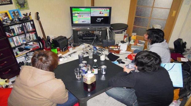 Ini yang Biasanya Terjadi Saat Nongkrong Bareng Teman di Rumah