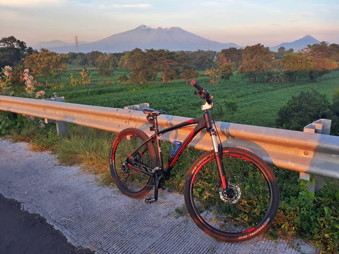 Bersepeda Adalah Cara Ane Mendapatkan Kebahagiaan