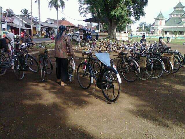 Serba Serbi Onthel Dari Gowes Sampai Komunitas Kece!