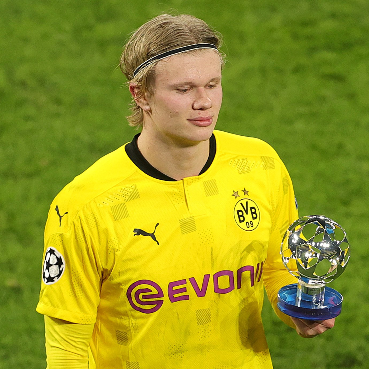 Erling Haaland Si Pemecah Rekor Liga Champions!