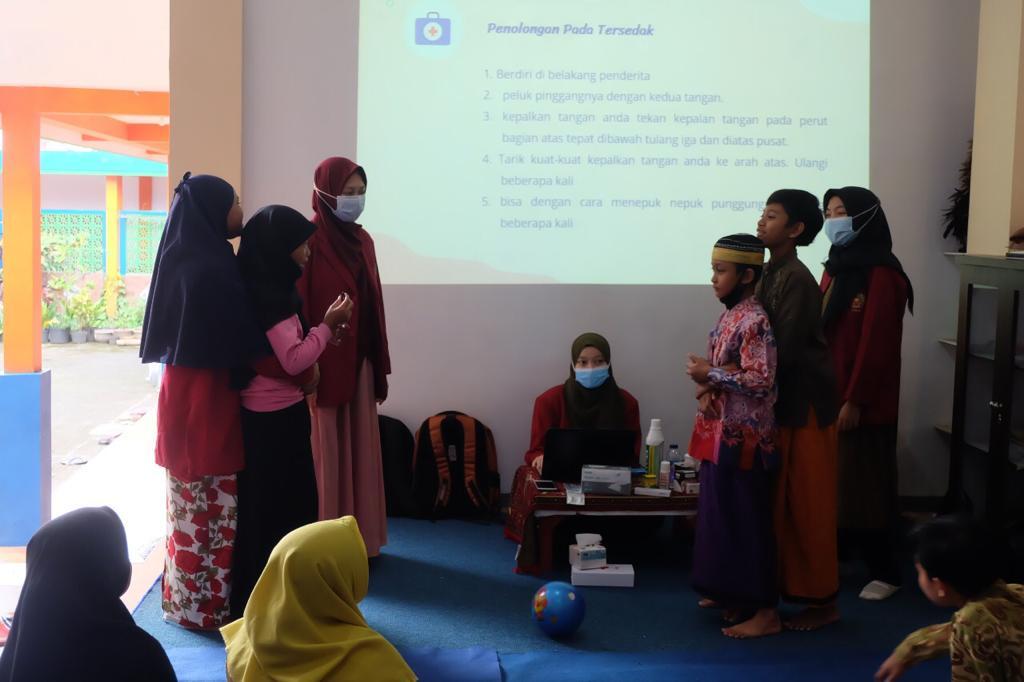 Pentingnya Peran P3K Di Yayasan Anak Yatim At-Taufiq Malang Sejak Dini