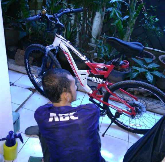 Sepeda Cross Country Paling Joss Dengan Modifikasi Minimalis Untuk Kebutuhan Ane