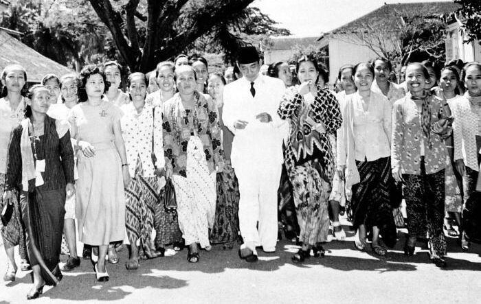 Hari Perempuan Sedunia, Dirayakan di Masa Soekarno, Dilarang di Masa Orde Baru