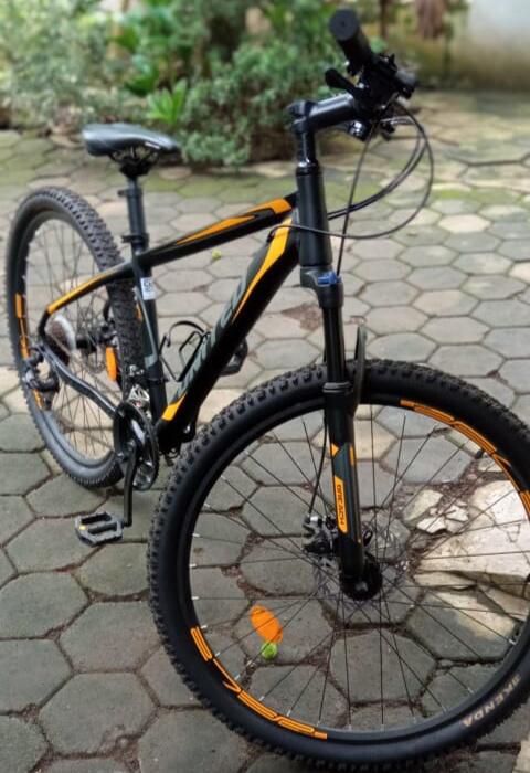 Menikmati Waktu Luang dengan Olahraga Ringan Gowes Sepeda Gunung Bareng Teman, Seru!