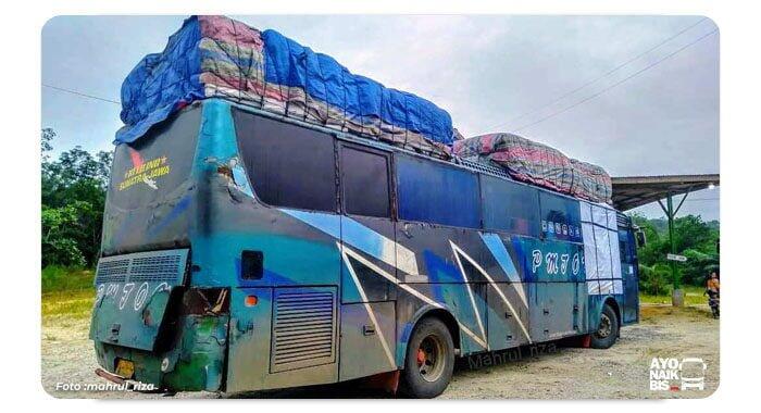 7 Ciri Khas Bus-Bus Sumatera, Mulai Debu Sampai Jalur Ekstrim