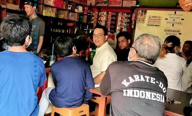 Kisah Gubernur Jakarta Nongkrong di Warkop Disapa Pengunjung Ini Bikin Ngakak...