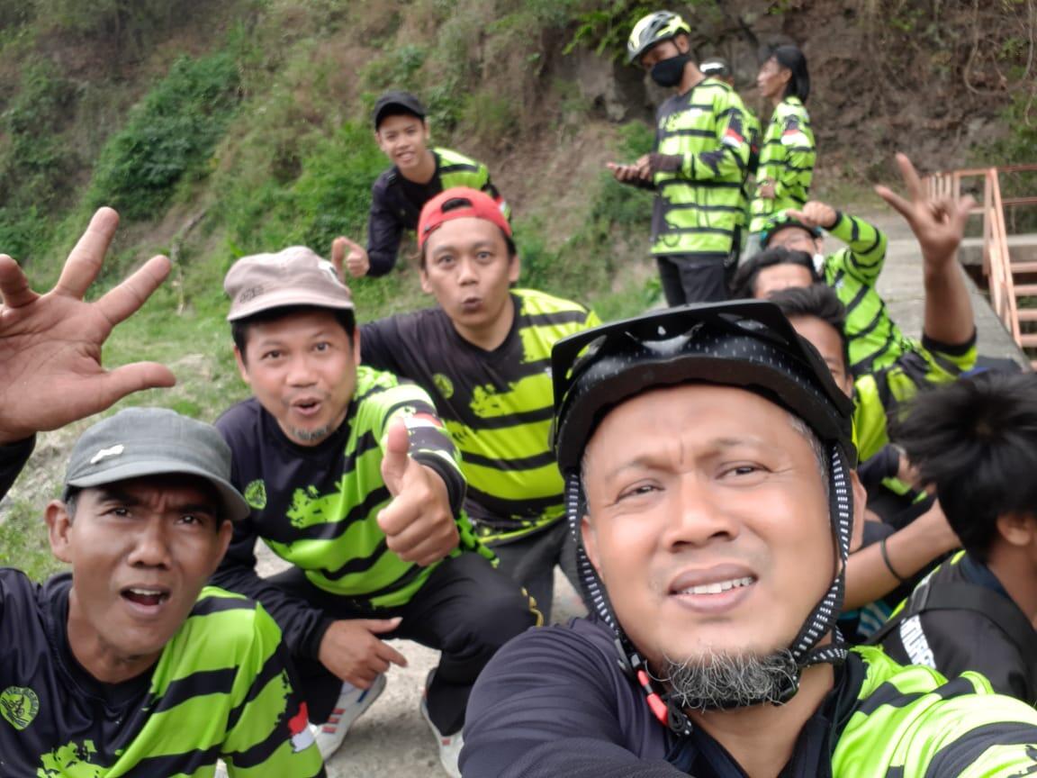 MTBku Melaju, Dua Tiga Bukit Terlampaui