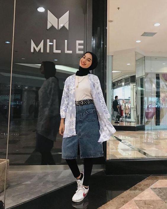 Trik Memakai ROK PENDEK buat Hijaber. STYLISH TAPI TETEP SOPAN!
