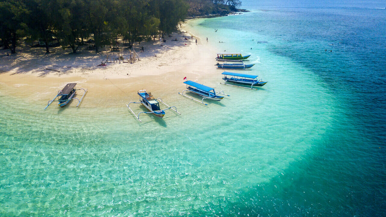 7 Alasan Lombok Layak Jadi Objek Pariwisata Halal 7 Alasan Lombok Layak Jadi Objek Pariwisata Halal