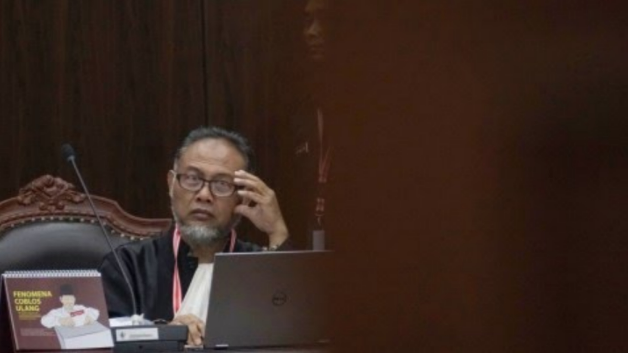 Bambang Widjojanto: Kisruh Demokrat Brutalitas Demokrasi di Era Jokowi