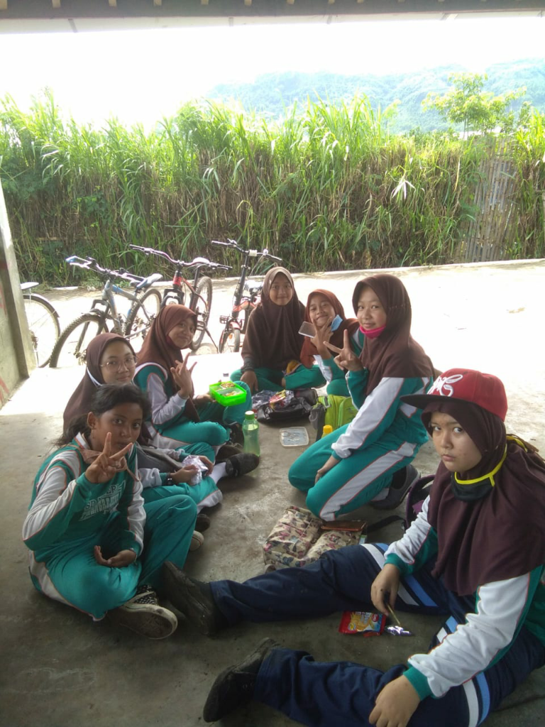 Gowes Seru Bersama Bu Guru, Obati Jenuh Sekolah Daring di Masa Pandemi