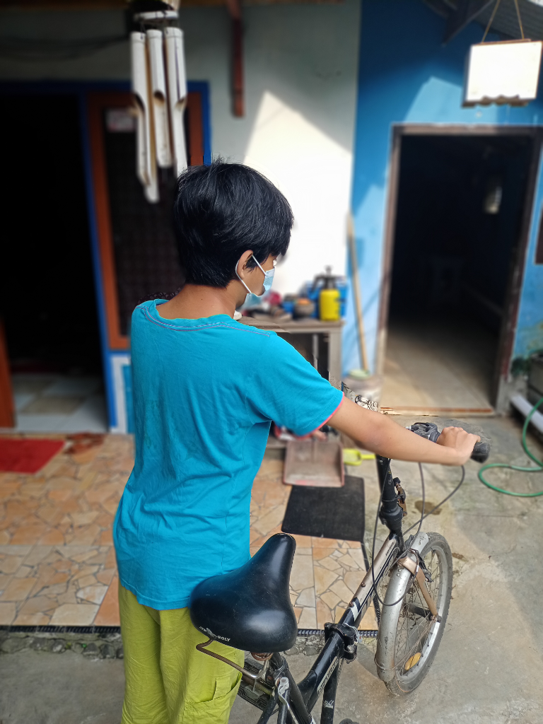 Pengalaman Dewakere Belajar Naik Sepeda