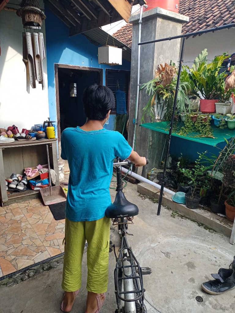 Pengalaman Dewakere Belajar Naik Sepeda